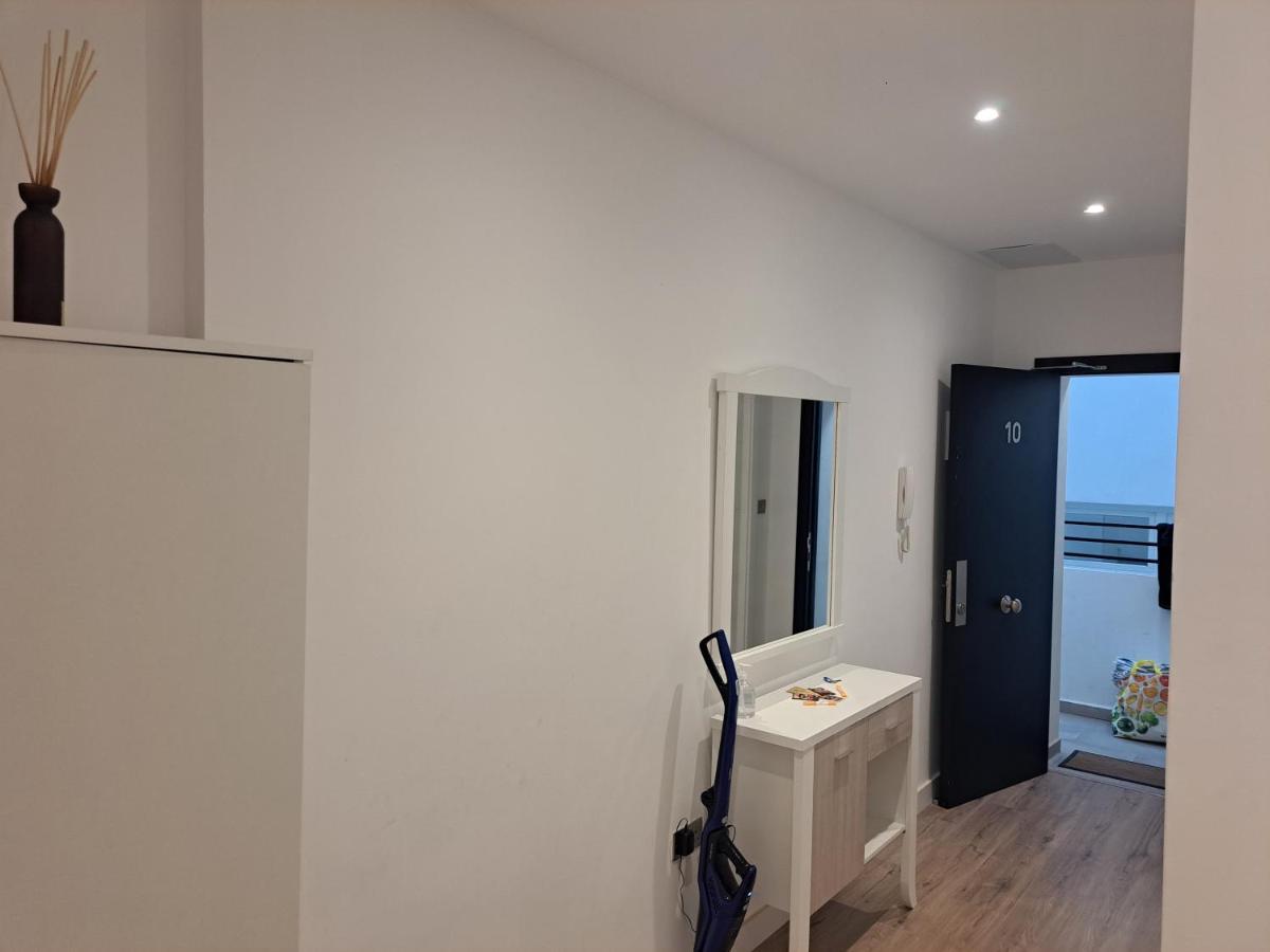 Main Street - 3 Bed Room - Family Friendly Gibraltar Exterior photo